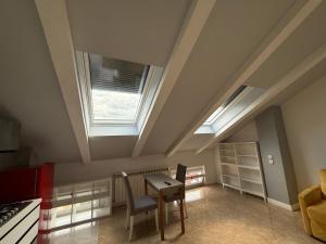 COZY APARTMENT NEAR MiLAN