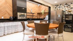 Casa em Serra a 2 min da praia com lazer completo