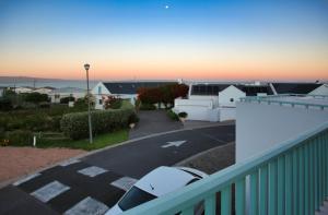 99 Steps, Langebaan, 8-sleeper