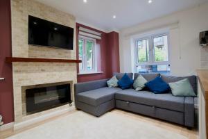 Bright, stylish & cosy 2-Bed Flat in Canning town