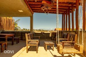 Casa com Piscina Privativa Lambari 107 by Qavi