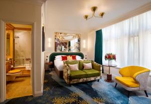 The Capital Hotel, Apartments & Townhouse