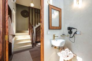 Clove Island Essence & Spa Boutique