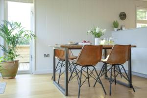 The Willows, Strawberryfield Park