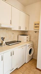 One-Bedroom Apartment, 10min from the City Center