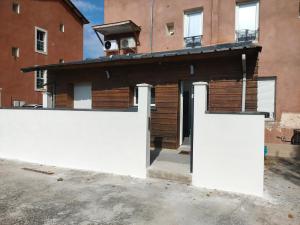 Appartements 2 pieces en RDC climatise avec terrasse et parking prive : photos des chambres