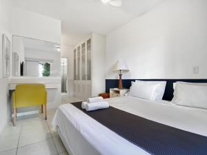 Beira mar - 3 Suítes - 1 quarto - AC - Serviço de Praia