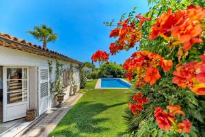 Villas Authentic Provencal Villa with Pool : photos des chambres