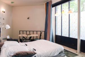 Appartements Unique artistic stay in Paris 18ᵉ : photos des chambres