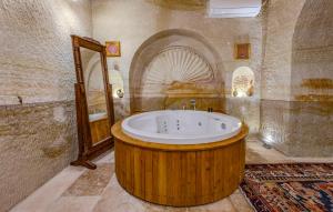 Sara Cave Cappadocia