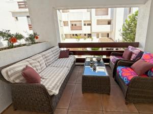 Amplio piso con parking y piscina cerca del mar