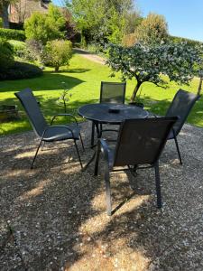 Hummelglück - Ferienwohnung mit Terrasse in 30 Min in HH City