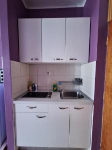 Apartment KIKI, 7th floor, with a sea view, free WiFI, for 2 persons