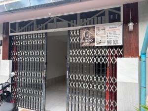 Uhoo house
