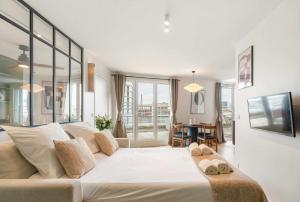 Appartements New loft with terrace & jacuzzi near Montparnasse : photos des chambres