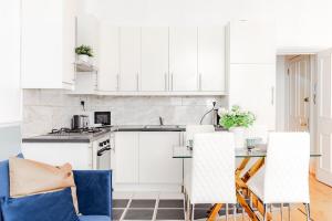 Lovely & Spacious 2 Bedr 2 Bath Earls Court