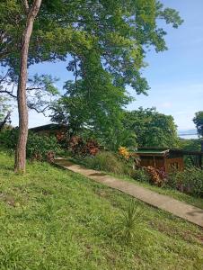 Finca Colibri, vue incroyable sur le Golfe de Nicoya, en Pleine Nature, ferry Playa Najanjo