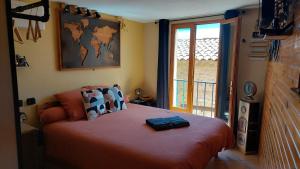 B&B / Chambres d'hotes chambres d-hotes Les Fenieres : Chambre Double avec Salle de Bains Privative