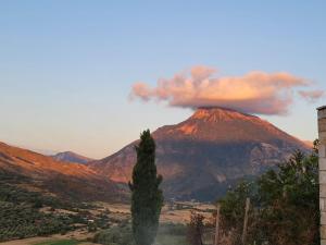 Vila Përmbi Tepelenë