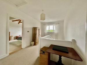 Harbourways, Coastal Retreat for Contractors & Leisure, Pet Friendly, Free Parking & Walk to Pubs