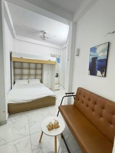 The Hidden Hogwarts - Nearly Bui Vien Walking street