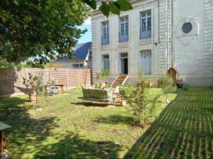 Appartement tout confort, jardin, dans un Manoir au Sud de Tours