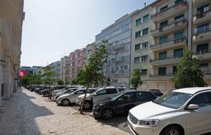 Traditional apartment with garden