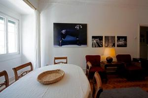 Traditional apartment with garden