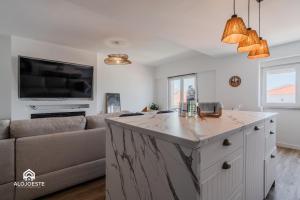 Casa Cruz do Mar - Oceanview Gem