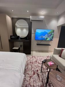 استديو فاخر بالصحافة