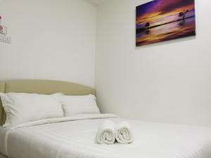 Deluxe Queen Room room in Ipoh Road Hotel