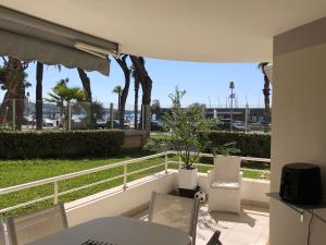 T2 & Garage FRONT DE MER résidence de Standing