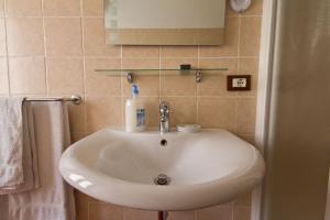 Double Room with Private External Bathroom