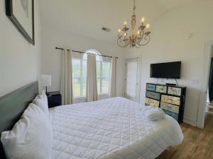 Vacational stylish condo at Magnolia Place MB