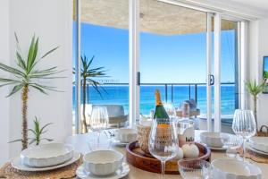 Golden Sands of Mermaid Beach