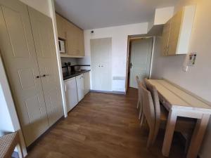 Large 27m2 Studio with sea view & pools