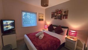 Elegant 2BD & 2BA City Centre Luxury with Lake View