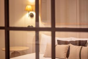 EDiTiON 309 - Beachfront Loft by LovelyStay