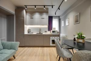 Ninore Studio Apartment with Terrace