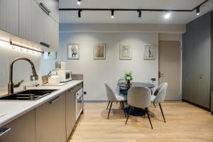 Ninore Studio Apartment with Terrace