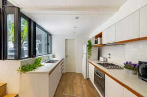 MOT Honduras 5760 Lux 3 Bd Gastronomic Area