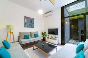 MOT Honduras 5760 Lux 3 Bd Gastronomic Area