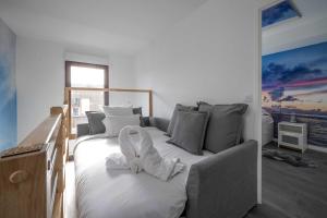 Modern apartment -1BR- 4P- Montreuil with Balcony