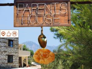 Guesthouse Parents House - 3hvězdičkové hotely ve městě Berat