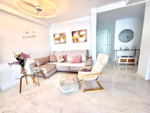 Ático -Penthouse Jardines de Adnania en Marina del Este con vistas al mar