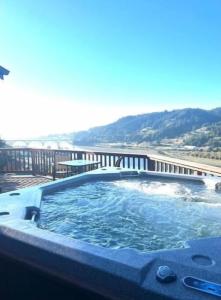 Rogue River Landing Resort Cabins