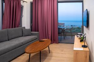 Enalis Studios & Apartments