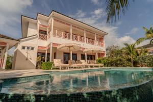 Private Pool Villa at Coral Sands – Steps to Pink Sand Beach & Resort Amenities