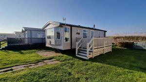 Loire, pet friendly Caravan, West Sands Holiday Park, Selsey
