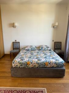 Villas Magnifique villa pieds dans l eau Saint Jean Cap Ferrat : photos des chambres